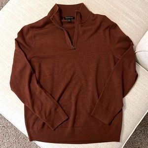 Men’s Banana Republic half-zip Merino Wool Pullover. Size L